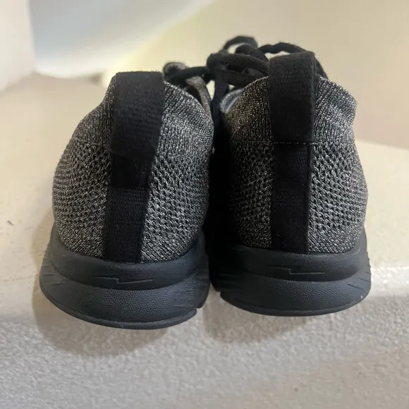 Hylo‎ Light Running Style Sneakers Grey Size Men’s 11.5 Women’s 13