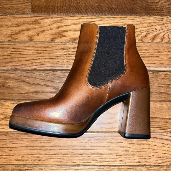 Igi&amp;Co Leather Ankle Boots Beatles with Heels Cognac Brown Women’s Size 5