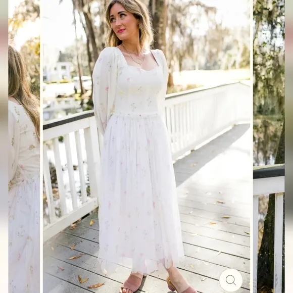 IVY CITY co. Florence dress in off white floral XXS