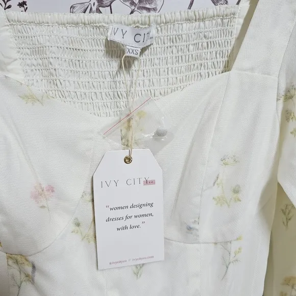 IVY CITY co. Florence dress in off white floral XXS