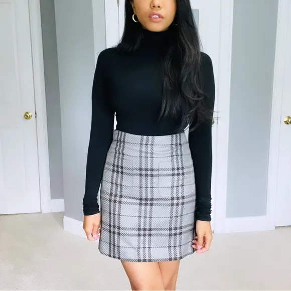 J. Crew | Grey and Black Plaid Academia High Waist Mini Skirt with pockets