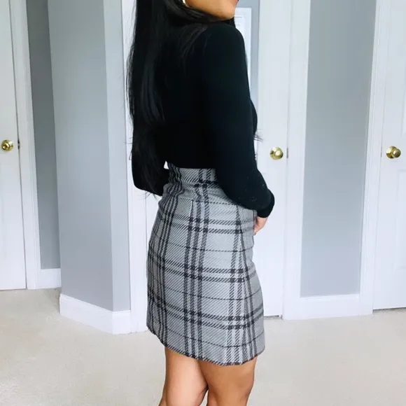 J. Crew | Grey and Black Plaid Academia High Waist Mini Skirt with pockets