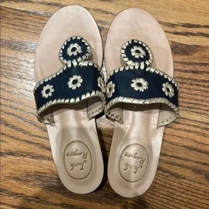 Jack Rogers navy and gold girls Jack Sandals size 5 NWT