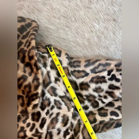 JACKIE KENNEDY STYLE JACKET - LEOPARD PRINT - FAUX FUR