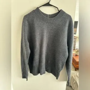 J.Crew Women’s Merino Wool Sweater with Zipper Back Detail – Size Large ✨