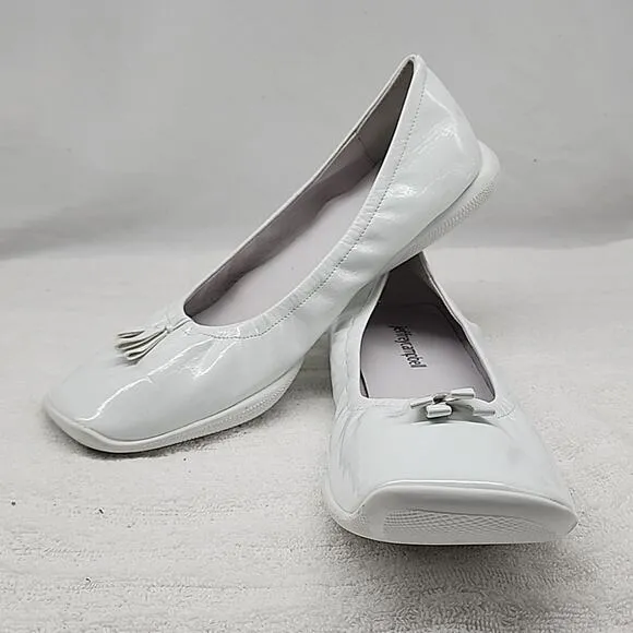 JEFFREY CAMPBELL BALLERINA FLAT IN WHITE CRINKLE PATTEN LADIES 8.5 NWOB GORGEOUS