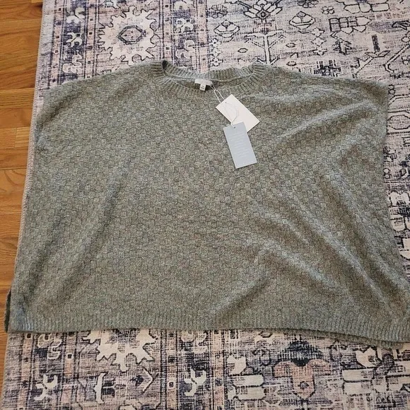 Johnny Was Calme Basket Weave Knit Poncho Sweater Sage Green One Size M L XL‎