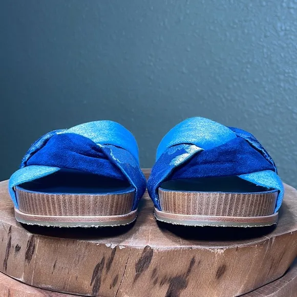 JOHNNY WAS Denim Suede Floral Tapestry Twist Slides