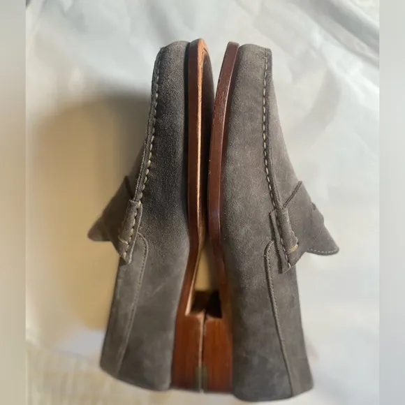 Johnston &amp; Murphy Mens Sz 9 Danbury Penny Loafers Gray Suede Sheepskin Leather