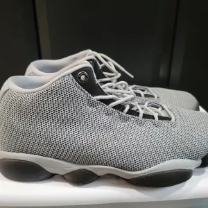 Jordan Horizon Low Wolf Gray and Black Mid-Top Sneakers with Mesh Design