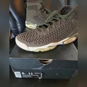 Jordan Olive Green 5Y