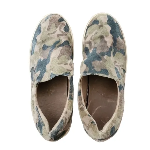 J/SLIDES NYC Harry Camo Suede Platform Slip On Sneakers 7