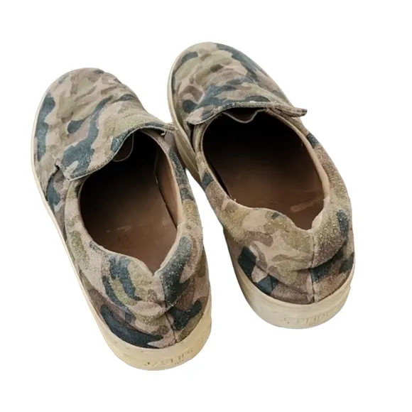 J/SLIDES NYC Harry Camo Suede Platform Slip On Sneakers 7