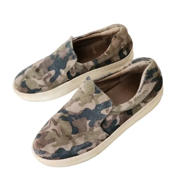 J/SLIDES NYC Harry Camo Suede Platform Slip On Sneakers 7