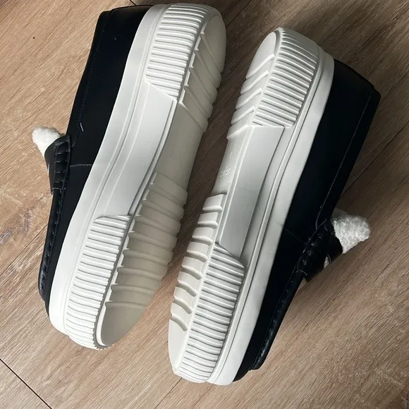 J/Slides • Willy platform leather and Sherpa sneakers