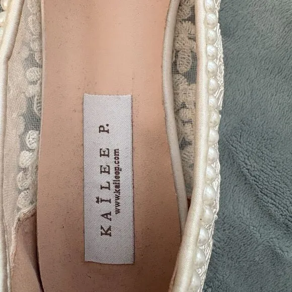 Kailee P. Shoes Womens 10 Ivory Crochet Lace Pearl Trim Ballet Flats /Dust Bag