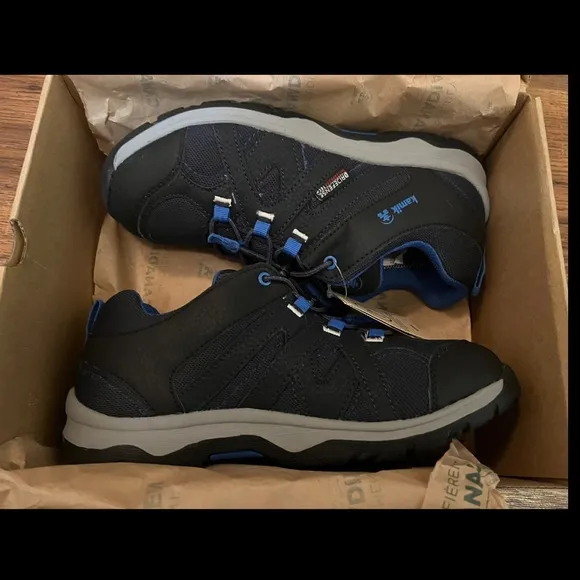 KAMIK Unisex Hiking Shoes Canadian Outdoor Athletic Waterproof Toggle Lace