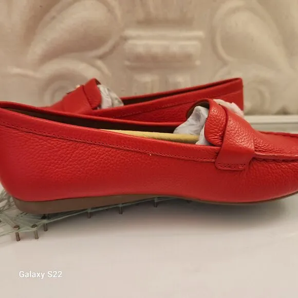 Kate Spade &quot;Camellia&quot; pebble leather red loafers. NIB. Size 5