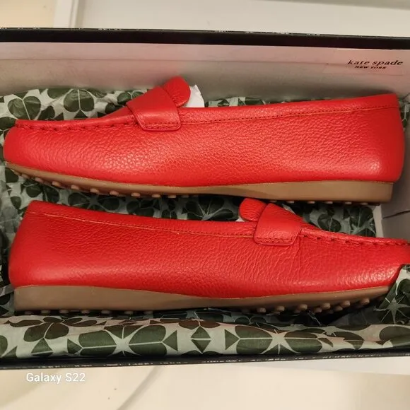 Kate Spade &quot;Camellia&quot; pebble leather red loafers. NIB. Size 5