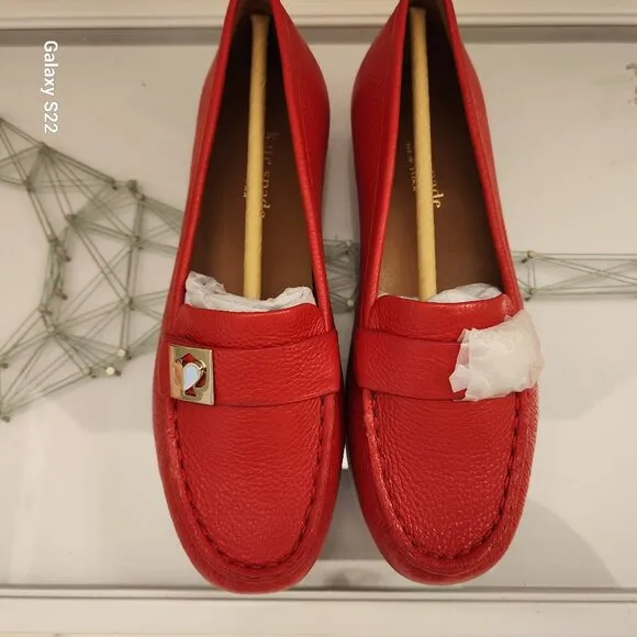 Kate Spade &quot;Camellia&quot; pebble leather red loafers. NIB. Size 5