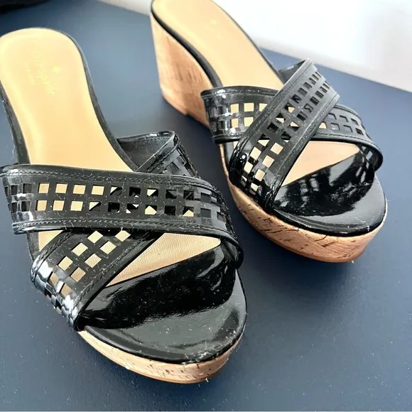 Kate Spade Tawny Black Patent Leather Natural Cork Peep Toe Wedge Sandals Size 9