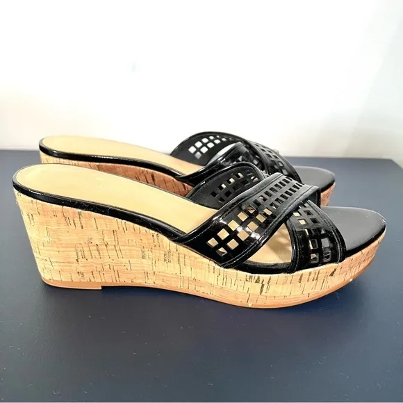 Kate Spade Tawny Black Patent Leather Natural Cork Peep Toe Wedge Sandals Size 9
