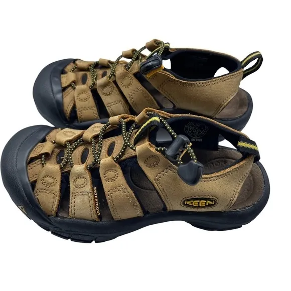 Keen Girls Women’s Newport Leather Hybrid Trail Hiking Water Sandals Size 5.5
