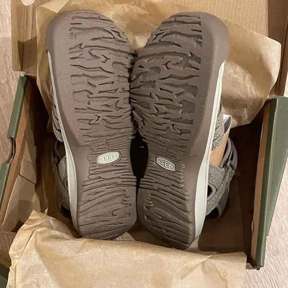 Keen Medium Gray Peacock Green Whisper Sandal Women's Size 10 NWT