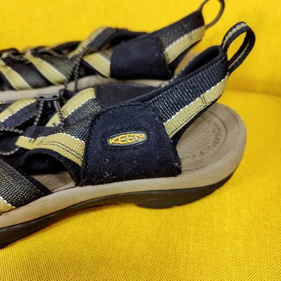 KEEN Men's Black Gold Newport H2 Hiking Hybrid Adventure Sandal - Size 13