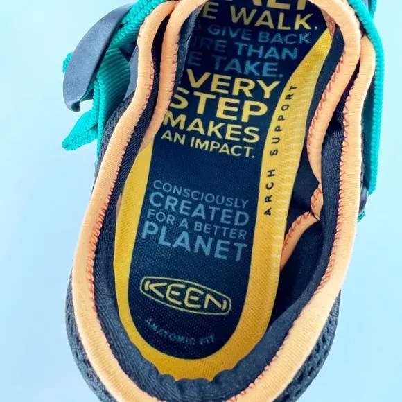 Keen Men's Zeraport Trail Green/Yellow Strappy Hiker Sandal Size 10 New
