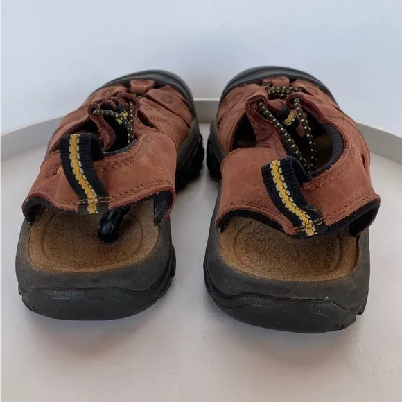 KEEN Newport Hiking Sandals Mens size 7