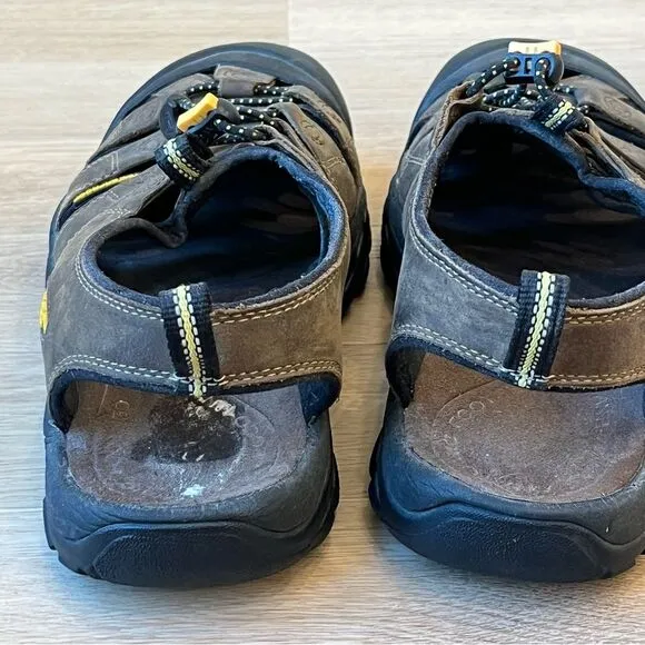 Keen Newport Leather Waterproof Hiking Sandals in Bison size 8.5