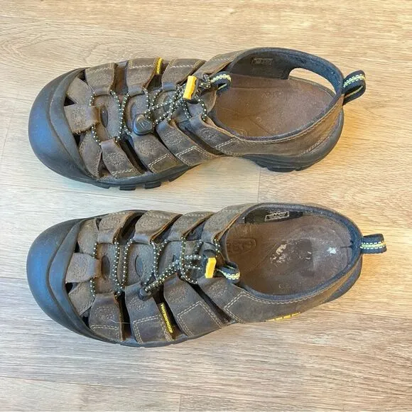 Keen Newport Leather Waterproof Hiking Sandals in Bison size 8.5