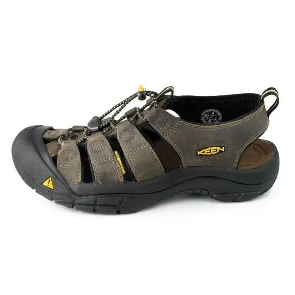 Keen Newport Leather Waterproof Hiking Sandals in Bison size 8.5