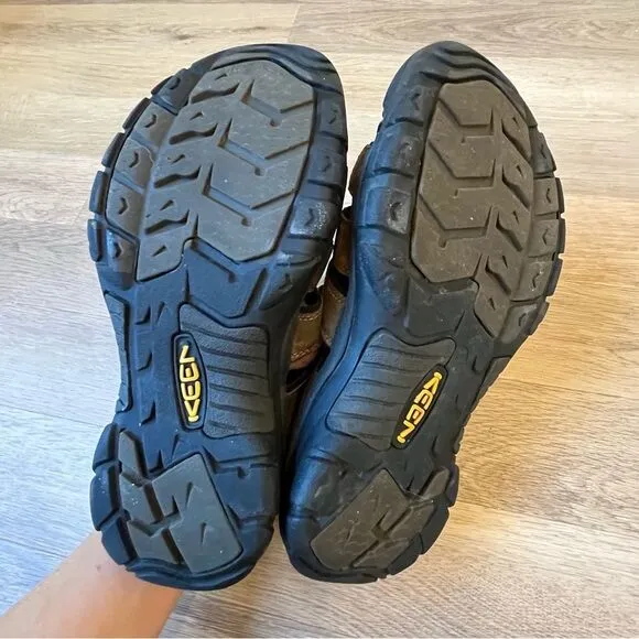 Keen Newport Leather Waterproof Hiking Sandals in Bison size 8.5