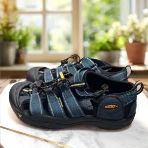 KEEN Water Shoes Hiking Adventure Sandals Big Kids Size 5 EU 38