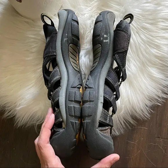 Keen waterproof sandals Newport hiking sandals Black