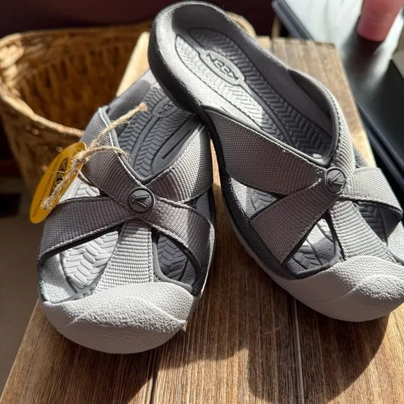 Keen Women's Bali Slide Sandal with Cross Strap Design and Cushioned Sole
