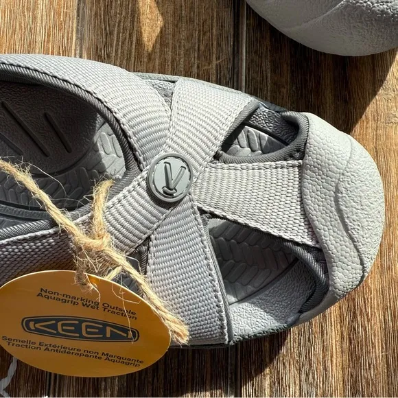 Keen Women's Bali Slide Sandal with Cross Strap Design and Cushioned Sole