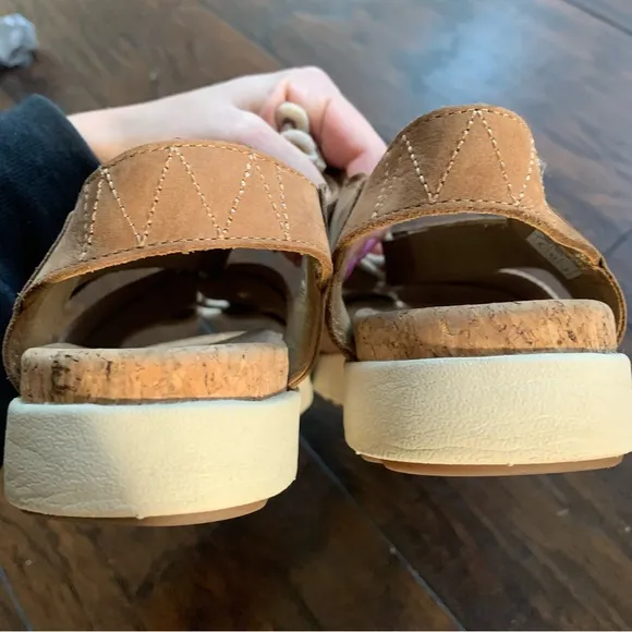 KEEN Women's Elle Mixed Strap Comfortable Casual Platform Sandals 7.5