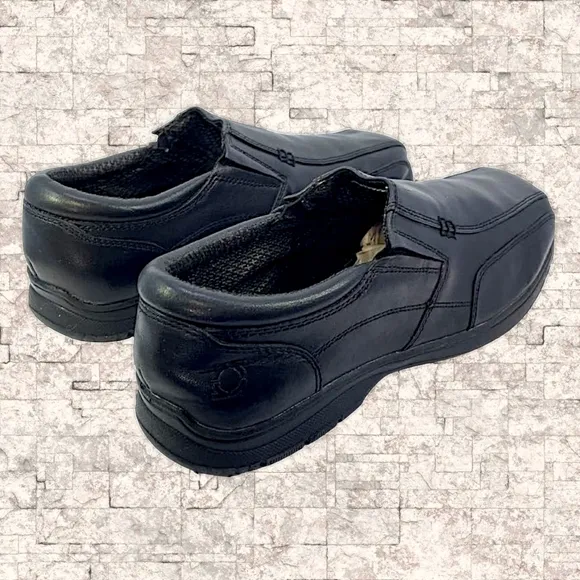 Kenneth Cole Reaction Black Leather Slip-On Loafers | Men's Size 6