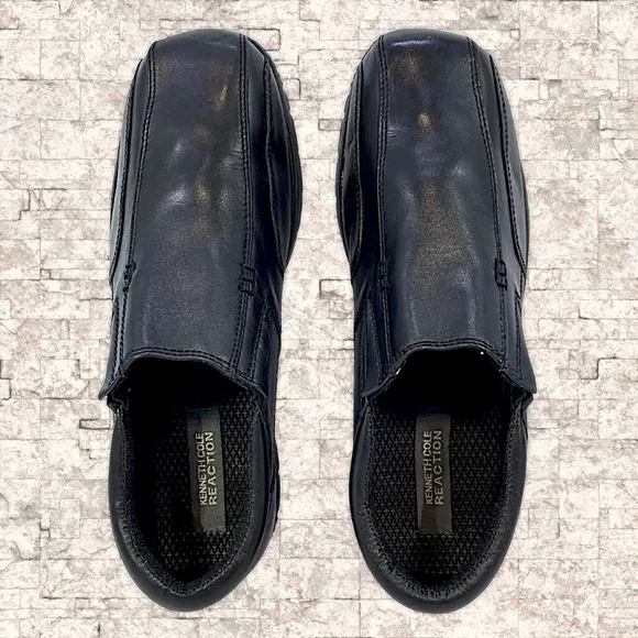 Kenneth Cole Reaction Black Leather Slip-On Loafers | Men's Size 6