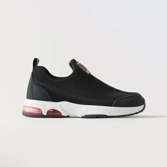 KNIT SNEAKERS
