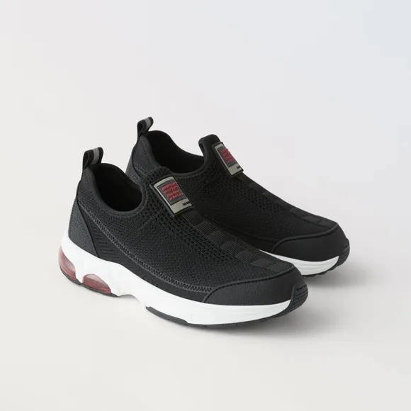KNIT SNEAKERS