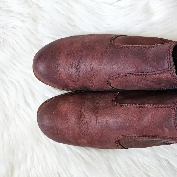 Kodiak Genuine Leather Chelsea Low Rider Burgundy Boots Women's Size 9