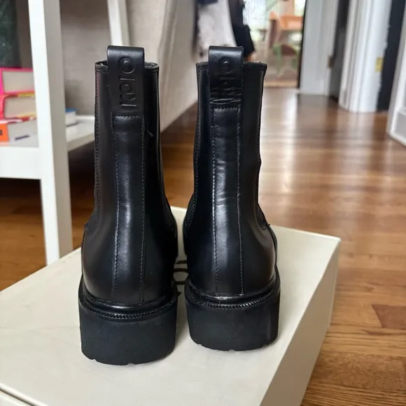 Koio Chelsea Boots