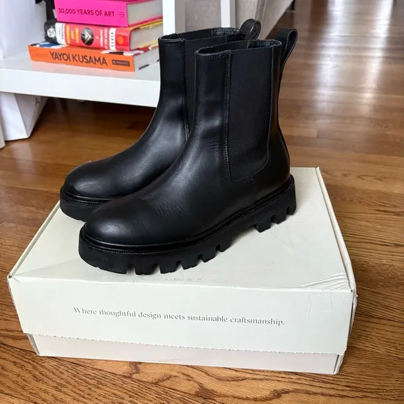 Koio Chelsea Boots