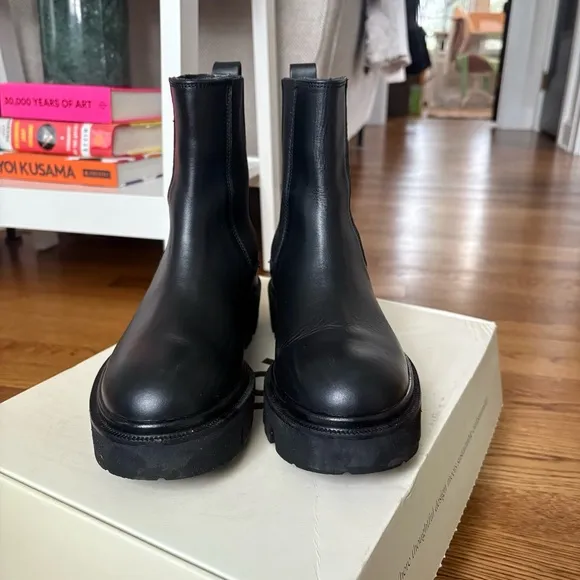 Koio Chelsea Boots
