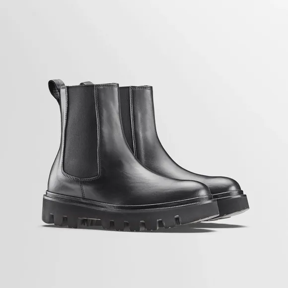 Koio Chelsea Boots