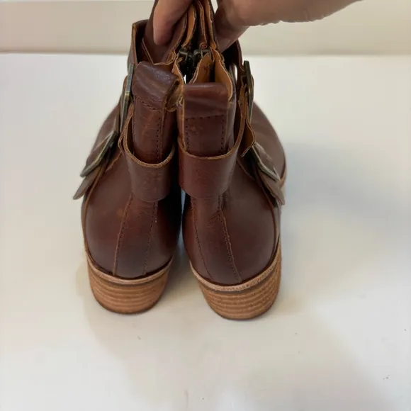 KORK-EASE Carsyn Ankle Boots Sz 6M